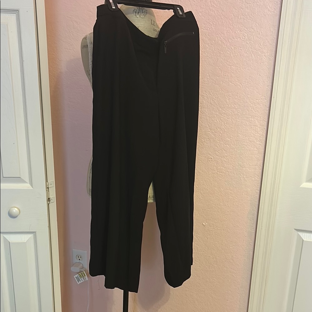 Vince Camuto Like New Elegant Black Women's Pants